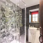 The Curious Orange בית נופש *